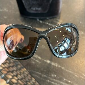 Tom Ford Women’s Patek Sunglasses w/case TF 122